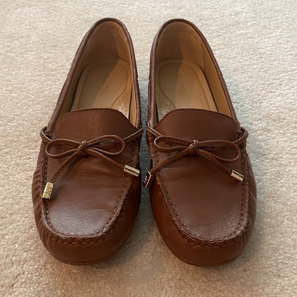 Michael Kors Sutton Loafer - Picture 3 of 4